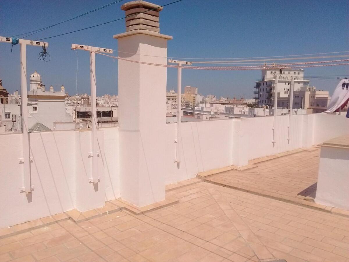 דירות Sopranis Del Mar Apartamento Centro Cadiz, Junto Playa Y Estacion מראה חיצוני תמונה